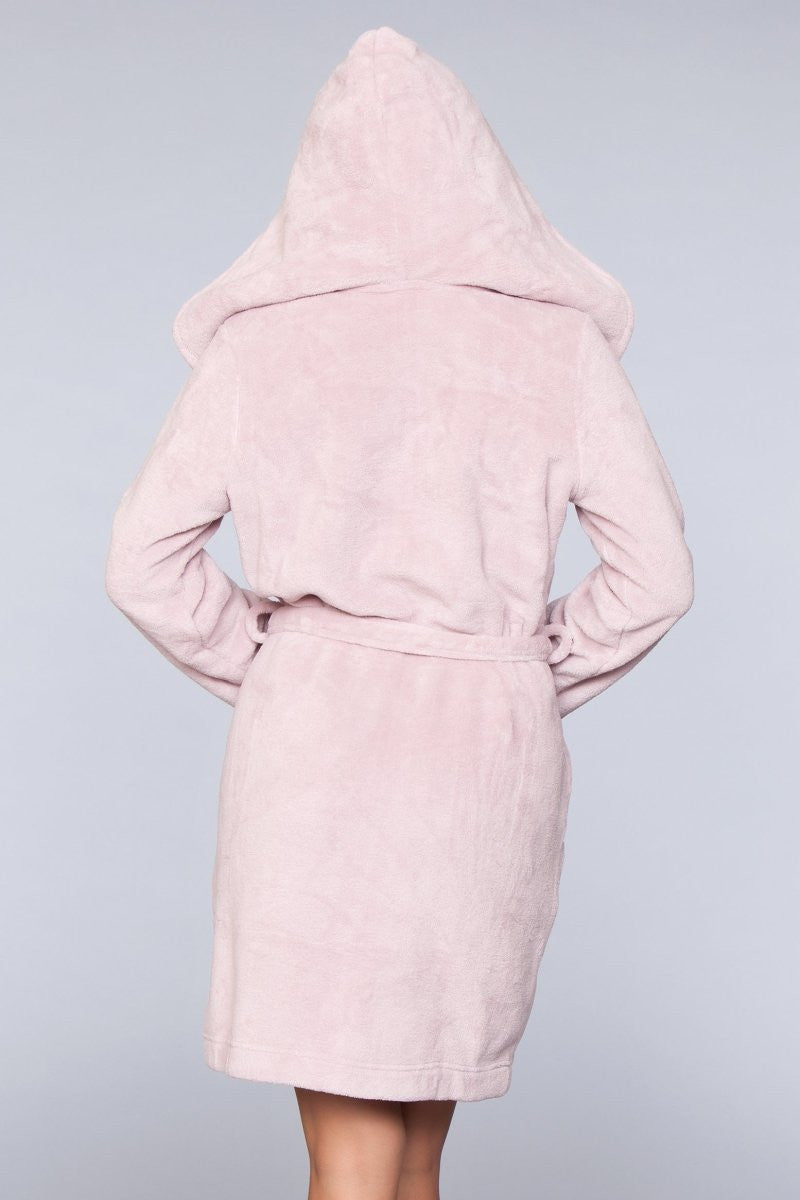 LINGERN Janet Plush Fleece Color Block Robe offers cozy warmth, modern style, and everyday comfort, perfect for lounging or layering at home.